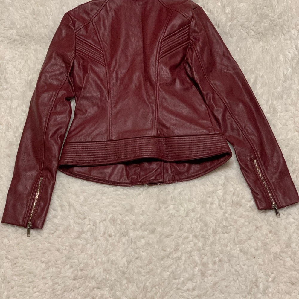 Brand 🆕 with tags Guess Dark Burgundy Jacket Size Small